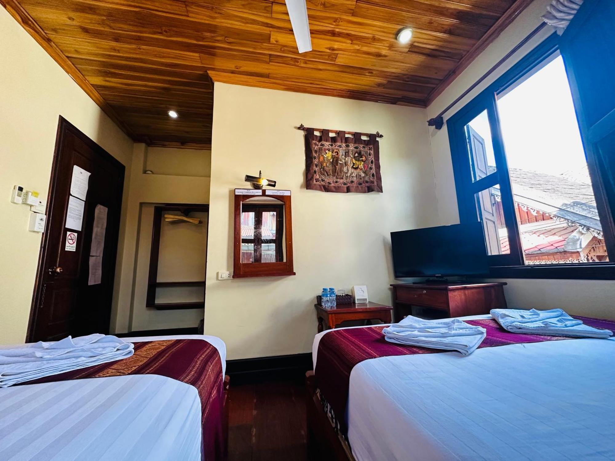 Anisa Mekong Riverside Villa Luang Prabang Exterior photo
