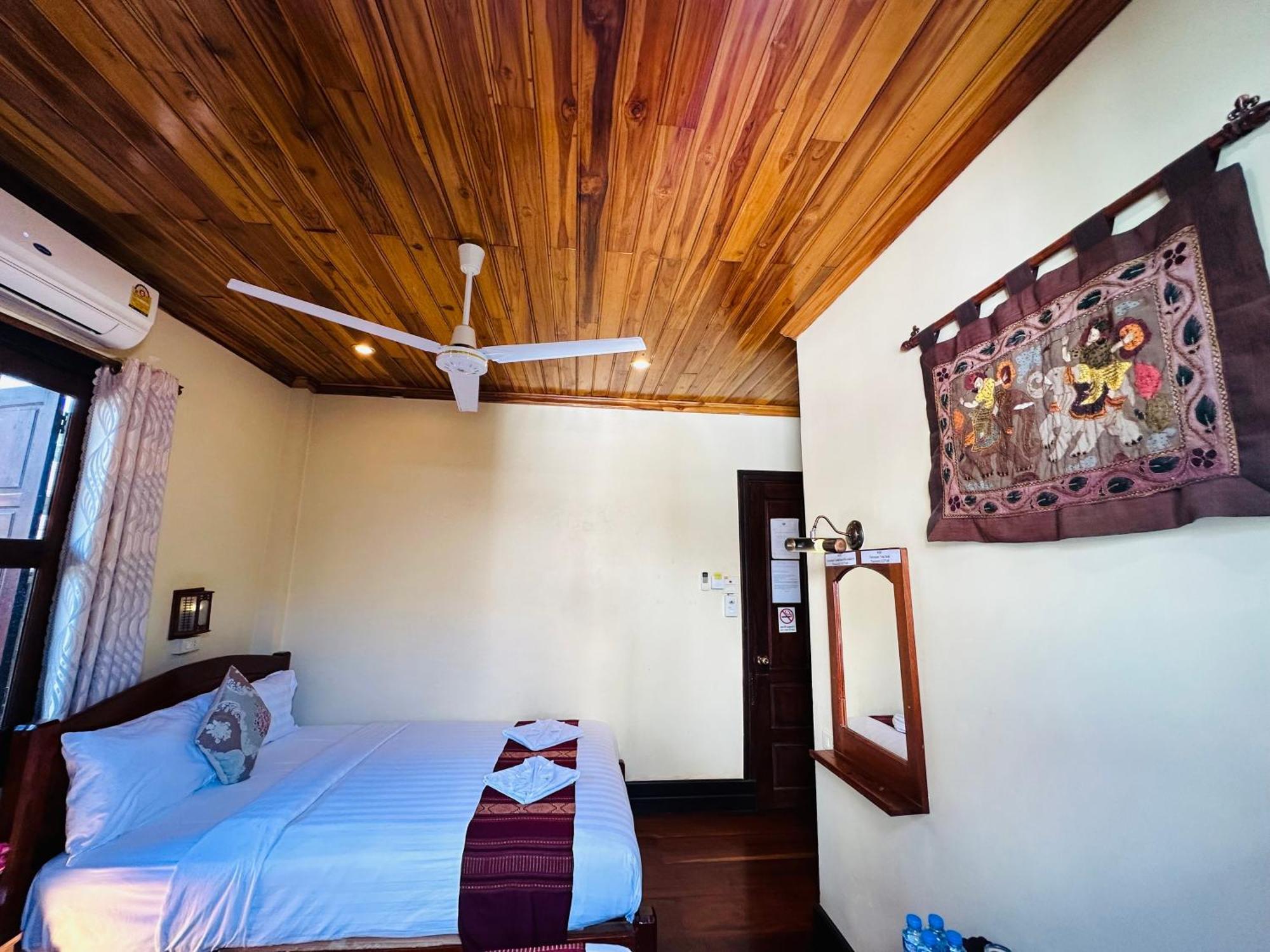 Anisa Mekong Riverside Villa Luang Prabang Exterior photo