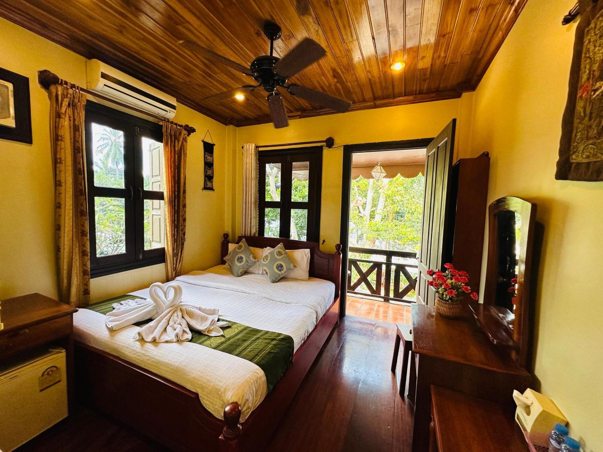 Anisa Mekong Riverside Villa Luang Prabang Exterior photo