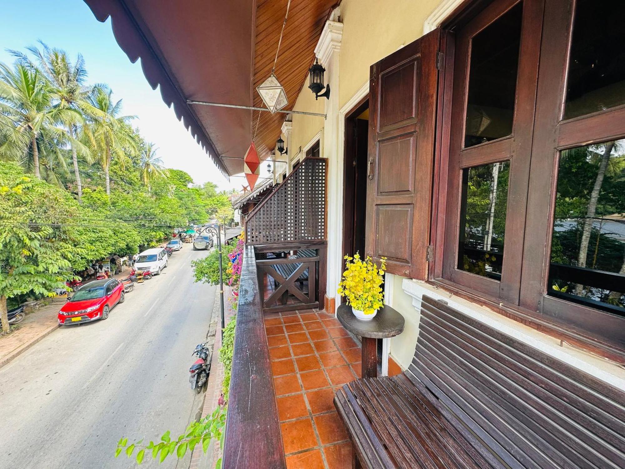 Anisa Mekong Riverside Villa Luang Prabang Exterior photo