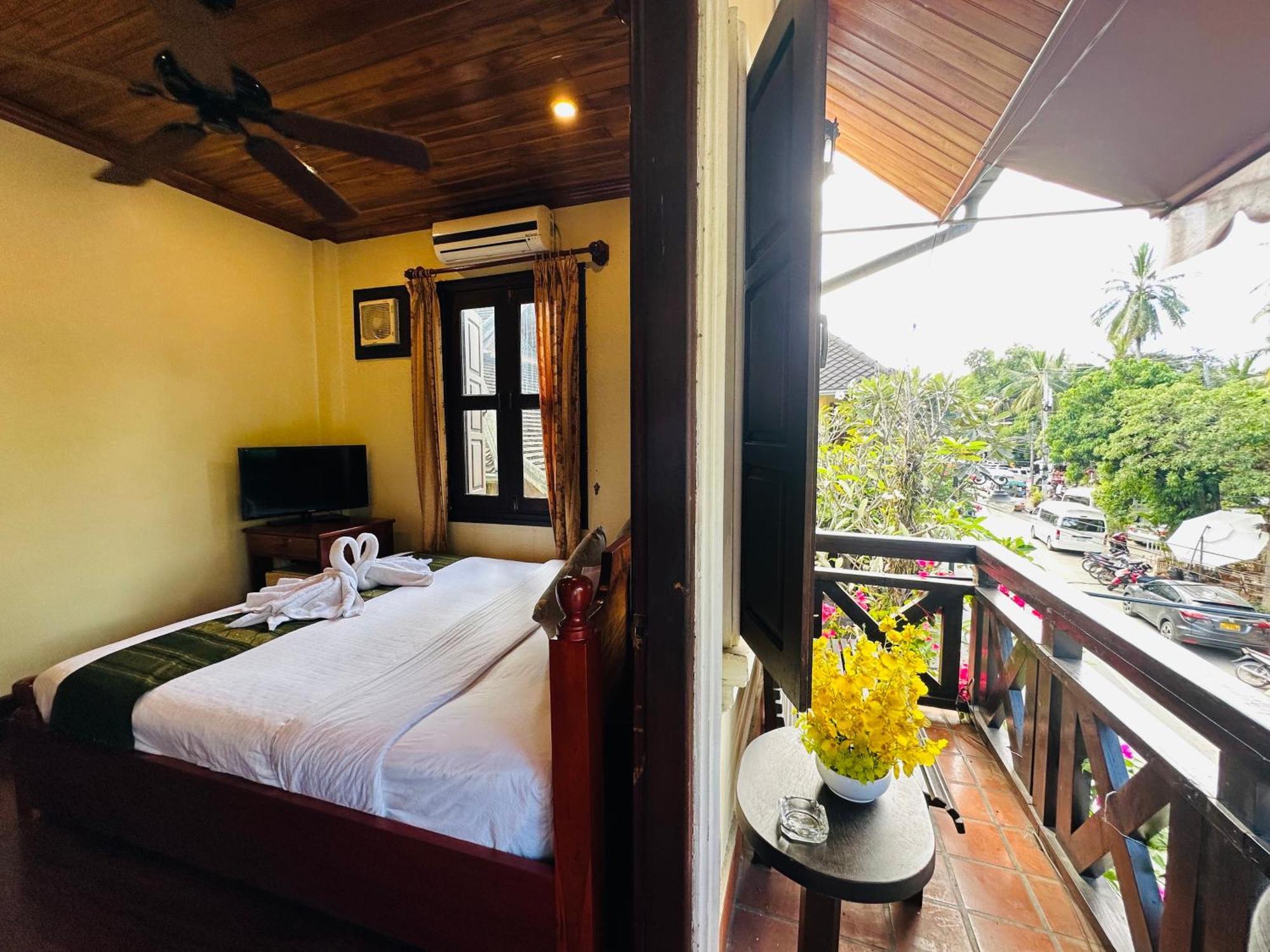 Anisa Mekong Riverside Villa Luang Prabang Exterior photo