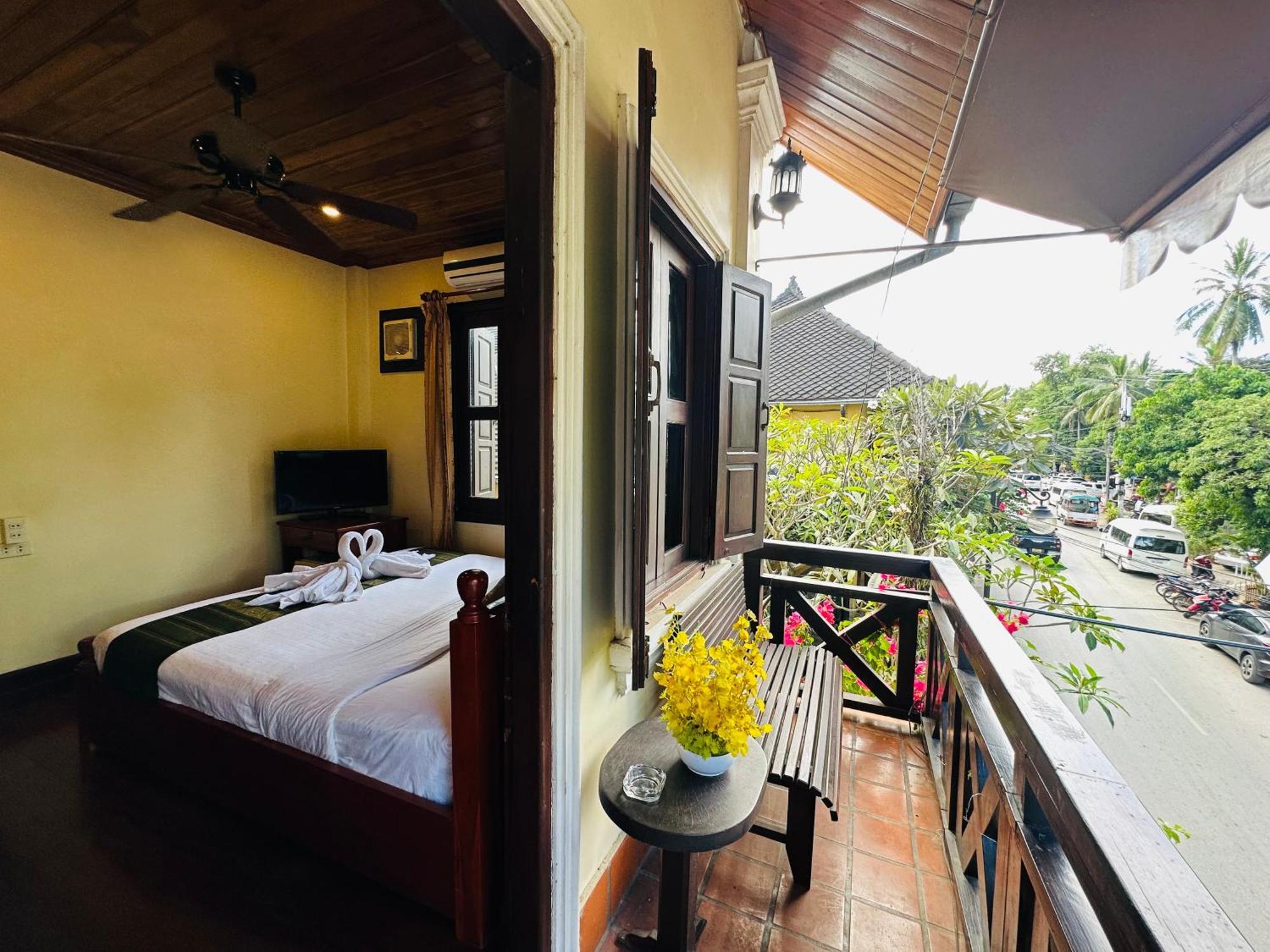 Anisa Mekong Riverside Villa Luang Prabang Exterior photo