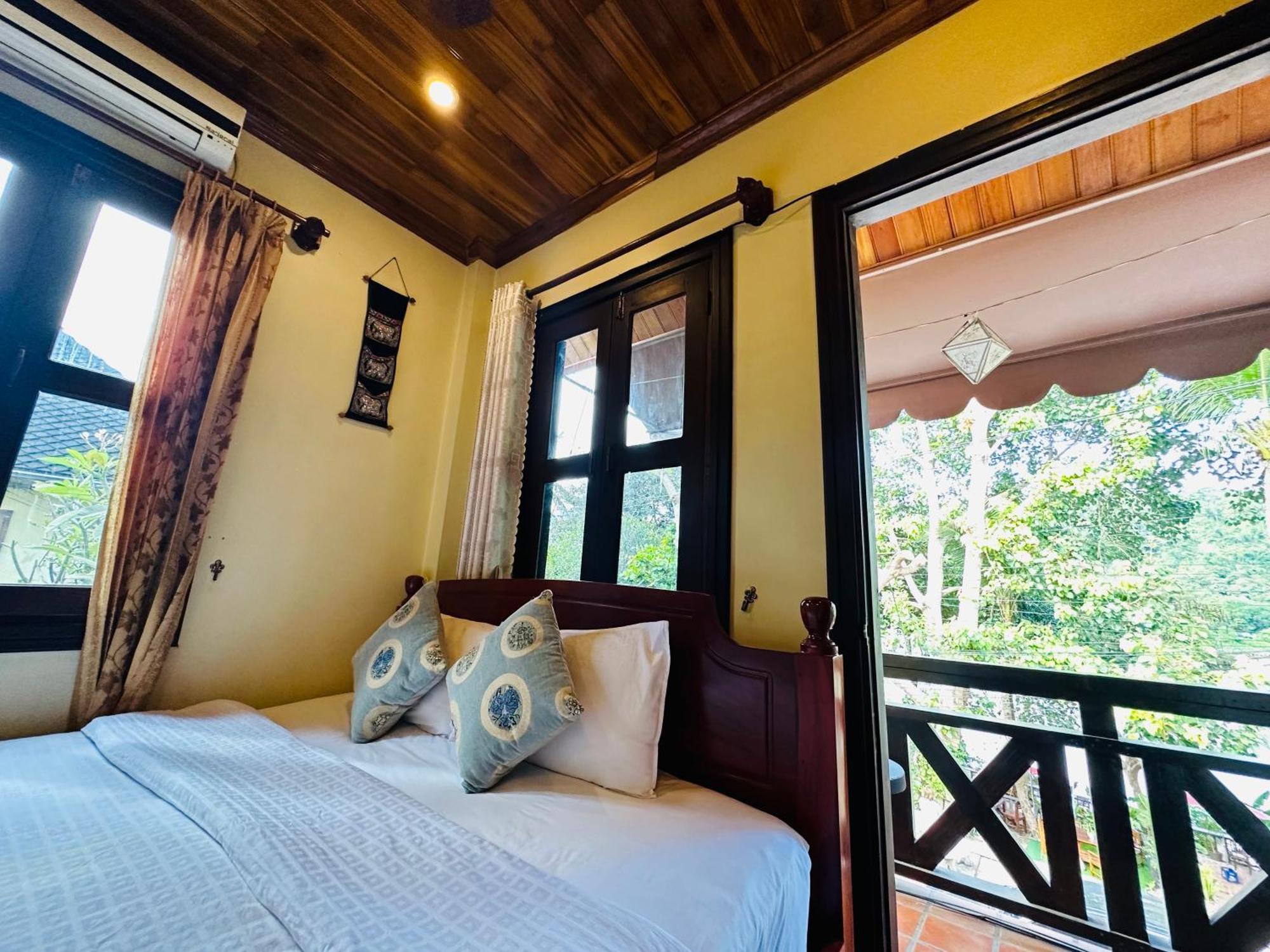 Anisa Mekong Riverside Villa Luang Prabang Exterior photo