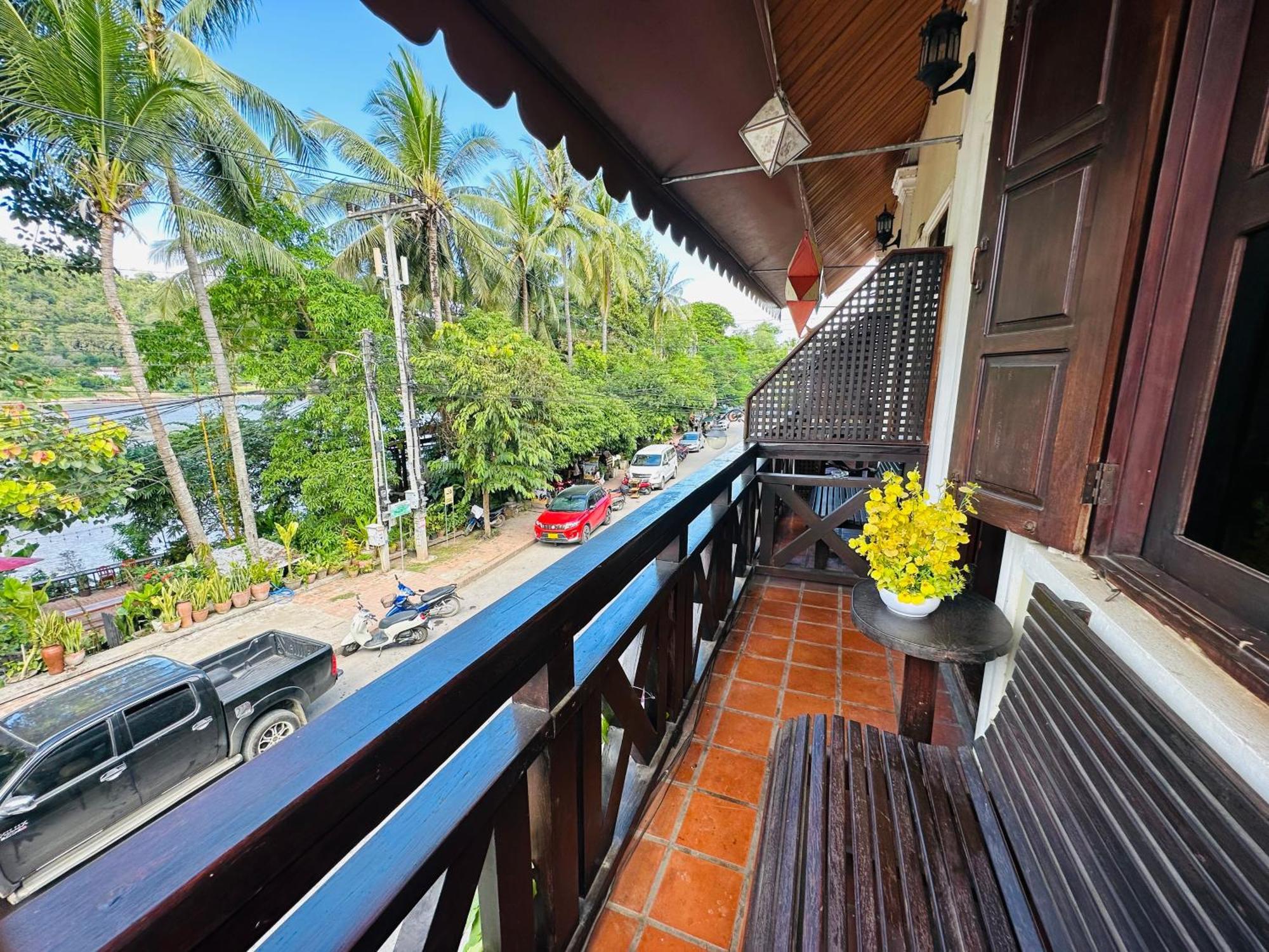 Anisa Mekong Riverside Villa Luang Prabang Exterior photo