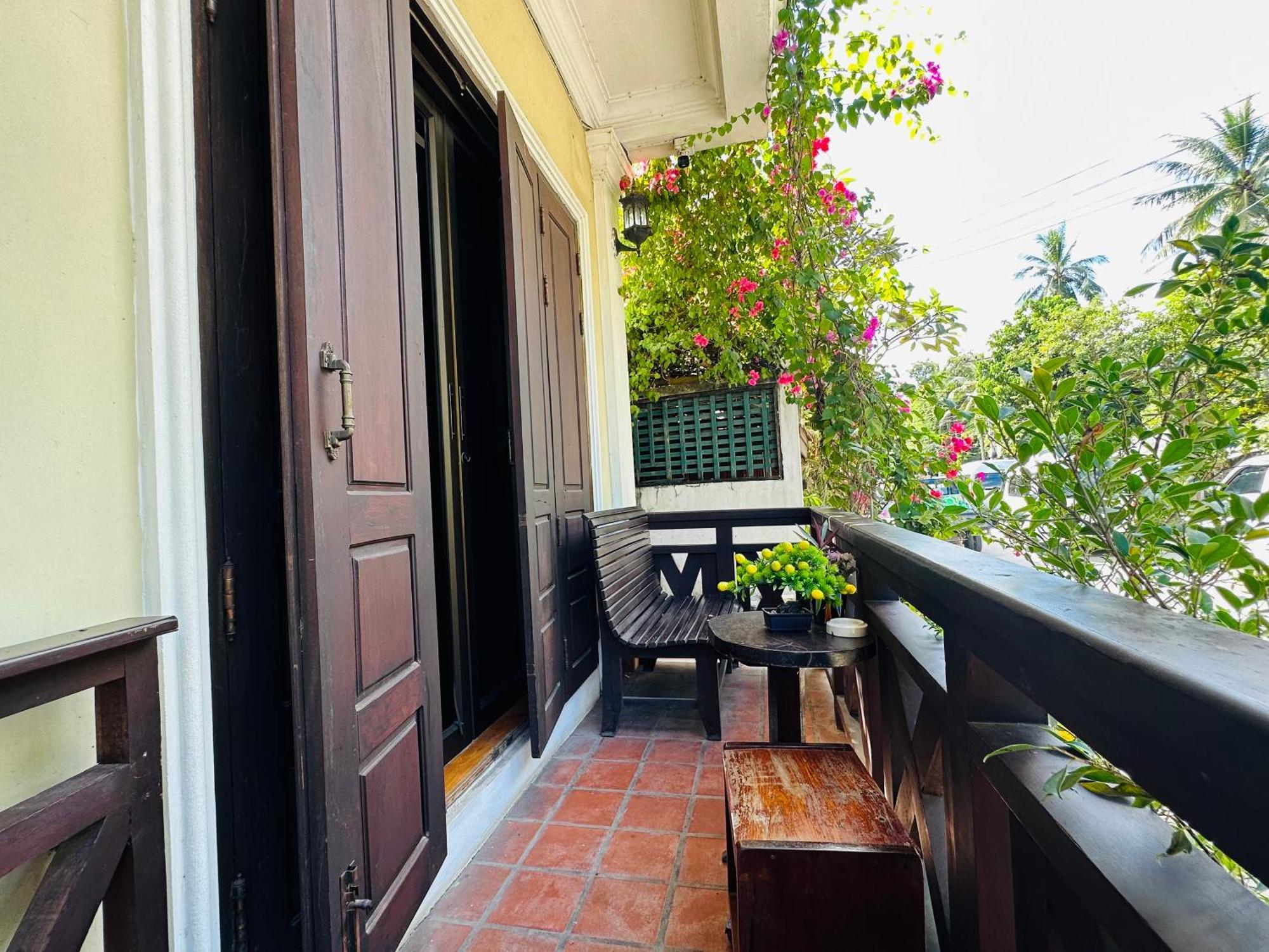 Anisa Mekong Riverside Villa Luang Prabang Exterior photo