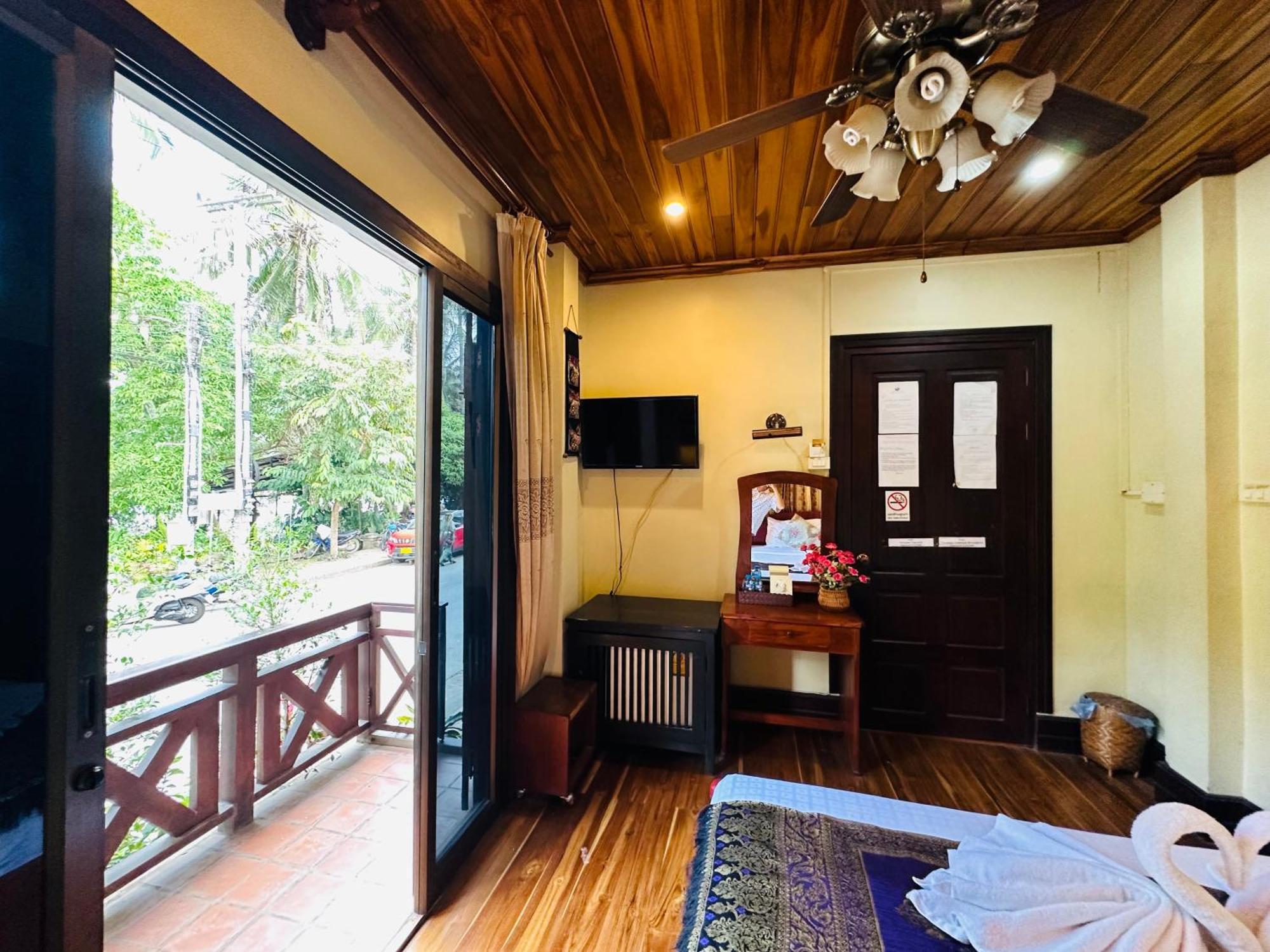 Anisa Mekong Riverside Villa Luang Prabang Exterior photo